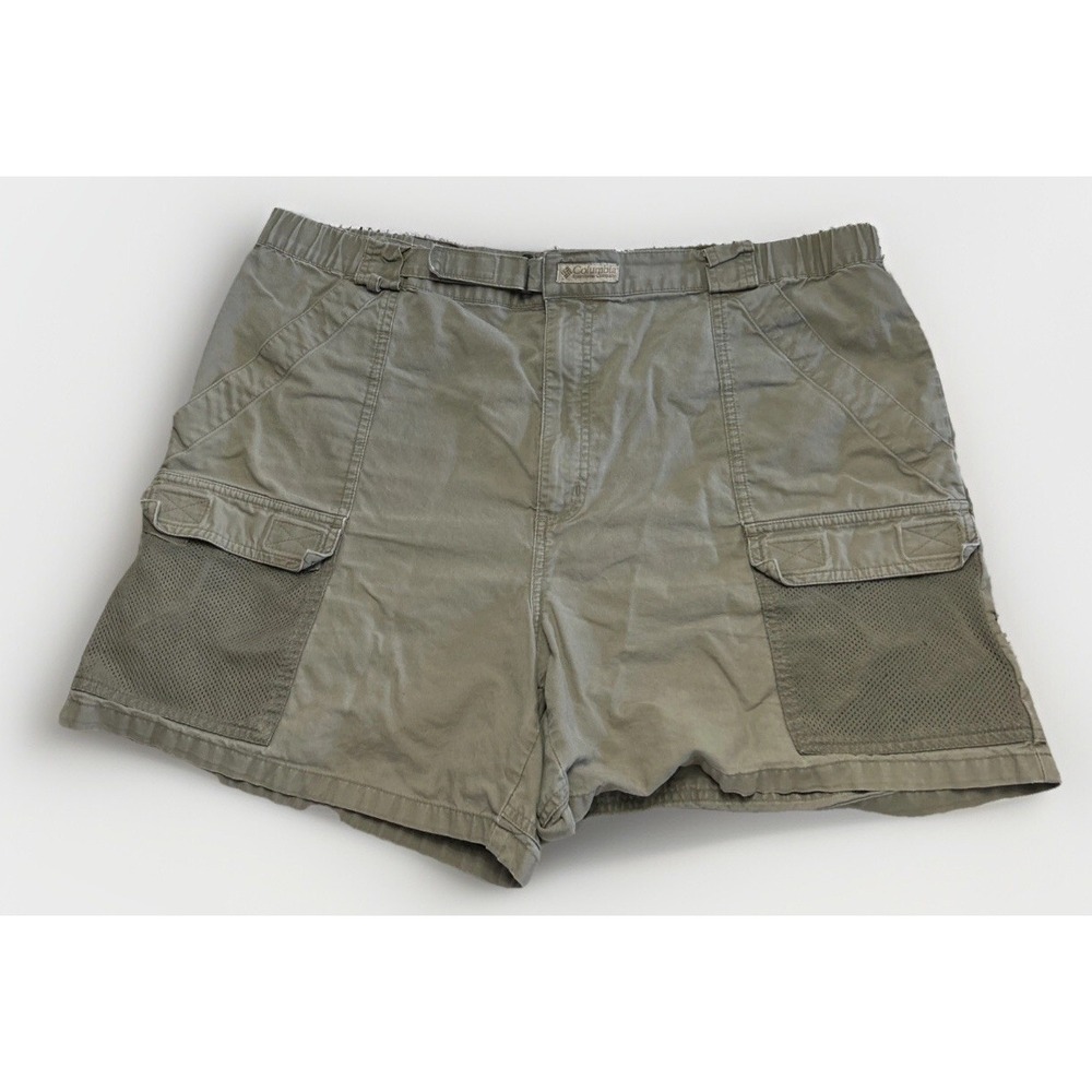 Vintage Columbia Men's Cargo Hiking Shorts‎ Size XL 5.5" Inseam